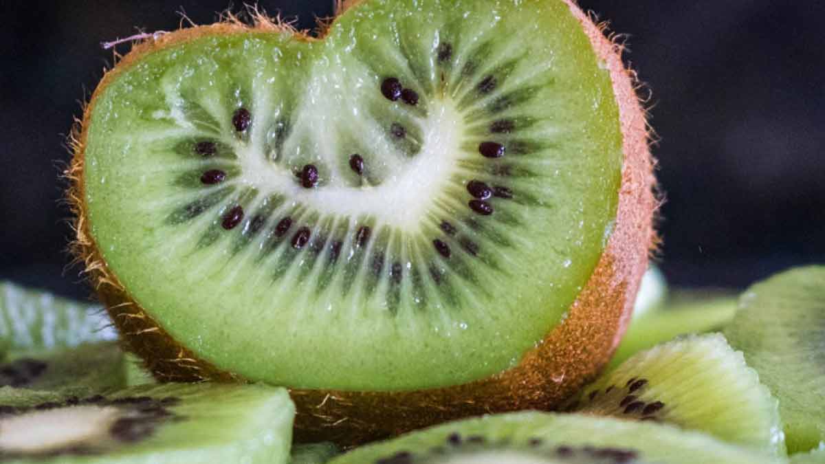 Las propiedades del Kiwi son desconocidas por muchos. Sepa cómo puede incluir esta fruta a su dieta.